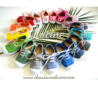 Tennis baskets en toiles souples nombreuses couleurs au choix pour bébés enfants et adultes