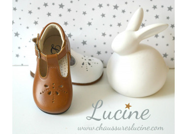 Bottillon bébé en cuir à porter pieds-nus ou avec chaussettes