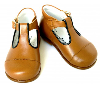 Chaussures bébé Salomé en cuir camel avec un joli liseré marine