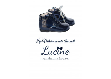 Chaussures à noeuds en cuir vernis bleu pour bébé fille