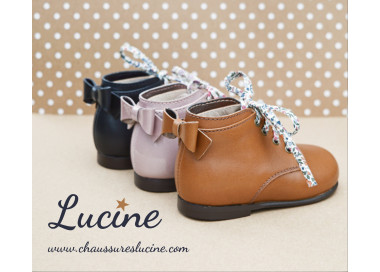 Bottillons bébés à lacets et cordons Liberty offerts en plus