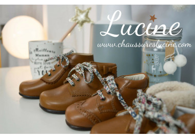Chaussures en cuir camel de qualité à lacets pour bébés