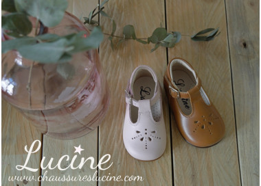 Chaussures bébés en cuir pour fille et garçon