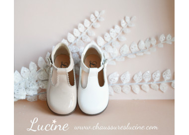 Chaussures ouvertes salomé pour bébés filles et garçons en cuir souple