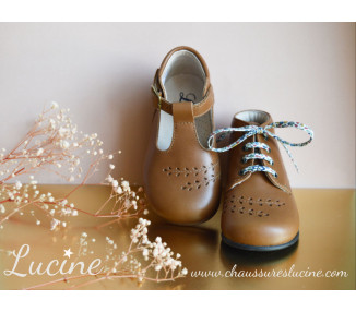 Chaussures pour bébés à motifs fleurs tout cuir