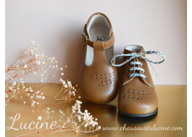 Chaussures pour bébés à motifs fleurs tout cuir