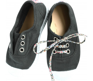 Lacets sales gris foncé