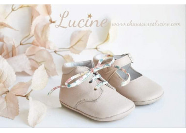 Chaussons souples et antidérapants en cuir pour bébés