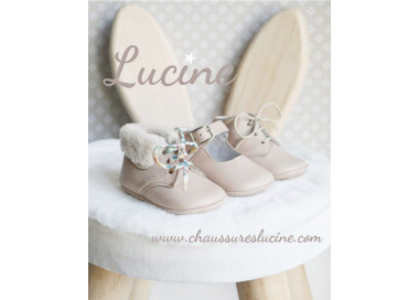 Chaussons en cuir beige rosé pour bébés avant la marche, pour 1ers pas et marche confirmée