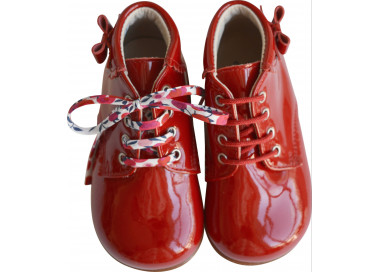 Chaussures de cérémonie élégantes pour bébés filles à lacets