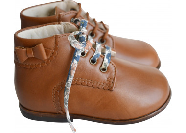 Chaussures bébés cuir souple et noeud de côté