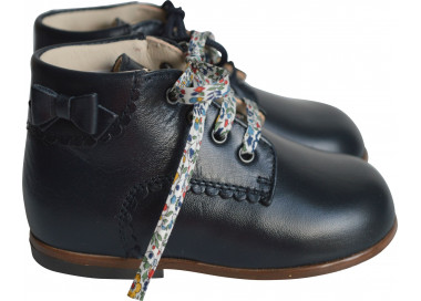 Bottillons à noeuds en cuir souple pour bébé fille