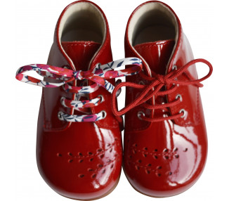 Chaussures Bottillons Isis lacets - vernis ROUGE