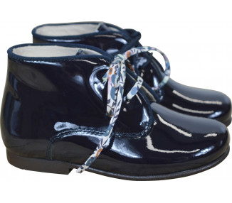 Bottillons montants à lacets pour filles en cuir vernis résistant