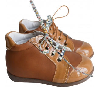 Chaussures Bottillons Azylis SPORT lacets - cuir et vernis camel