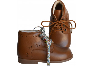 Chaussures souples pour bébés filles en cuir et fleurs