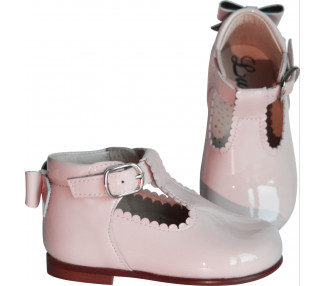 Chaussures salomé ouvertes bébes filles entièrement doubées cuir