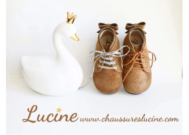 Chaussures bébés camel irisé à lacets