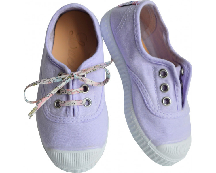 Tennis baskets lila mauve violet souples et pratiques