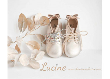 Bottillons bébés en cuir or souple et confortable pour bébés filles