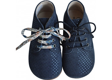 Chaussures pour bébés bleu irisé à pois pour fille
