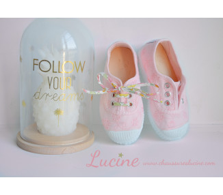 Tennis baskets filles brodées rose en coton bio