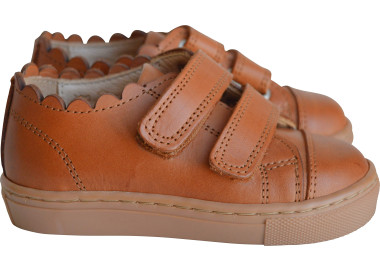 Baskets sneakers fille à scratchs, pratiques, souples et confortables