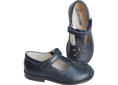Chaussures résistantes pour enfants fermeture pratique