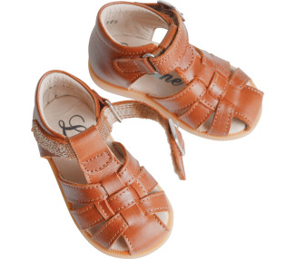 Sandales scratch pour bébé fille et garçon en cuir doublé cuir qui protège bien les pieds