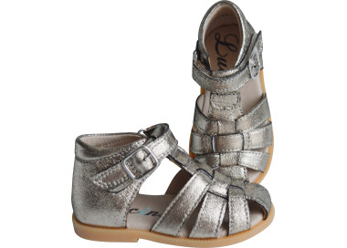 nu-pieds souples pour fille avec semelle intérieure molletonnée très confortable