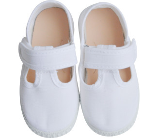 Chaussures souples et faciles à mettre pour bébés et enfants pour les premiers pas et pour la marche confirmée