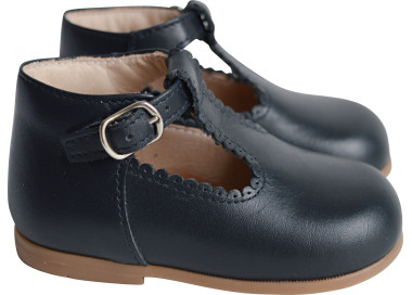 chaussures bébés souples et excellent maintien en cuir