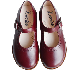 Chaussures pour filles résistantes tout en restant jolies et fines portées