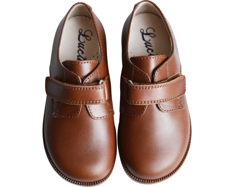 Chaussures mixte pour fille et garçon faciles à mettre et parfaites pour l'hiver et pour toutes saisons.