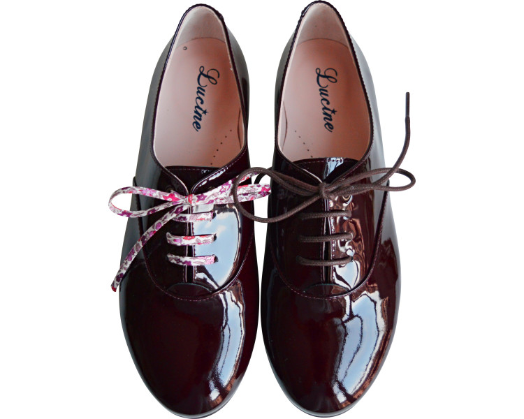 Chaussures derbies femmes en cuir vernis doublées cuir
