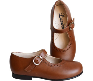 Chaussures en cuir à boucle jolies pour les cérémonies et les grandes occasions