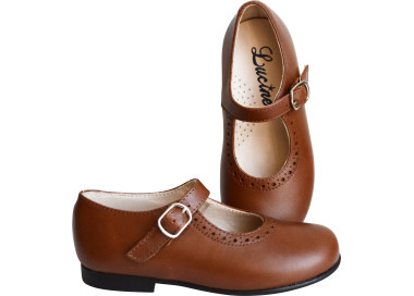 Chaussures en cuir à boucle jolies pour les cérémonies et les grandes occasions