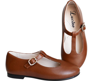 Chaussures en cuir élégantes et qui font de jolis pieds fins pour filles et femmes