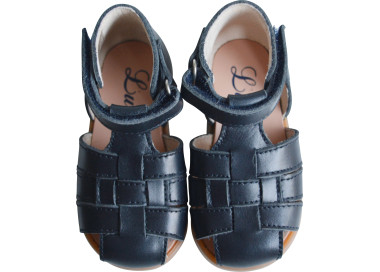 Nu-pieds bébés fille et garçon premiers pas et quand l'enfant marche bien