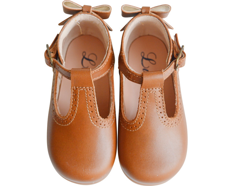 Chaussures ouvertes en cuir souple avec bon maintien pour bébés filles