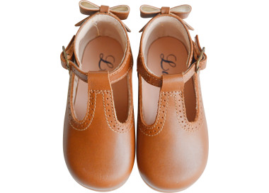 Chaussures ouvertes en cuir souple avec bon maintien pour bébés filles