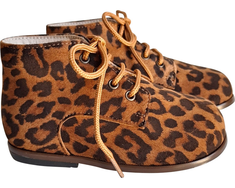Chaussures en cuir souples et confortables pour bébés filles adaptées premiers pas et pour la marche