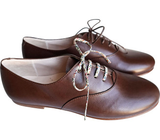 Chaussures en cuir à lacets et plates confortables et pratiques pour tous les jours pour femmes idéales pieds fins