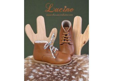 chaussures souples confortables adadptées et faites pour les premiers pas et quand l'enfant marche déjà bien