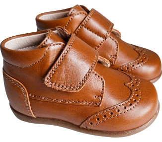 Chaussures bébé en cuir de qualité, faciles à mettre et confortables