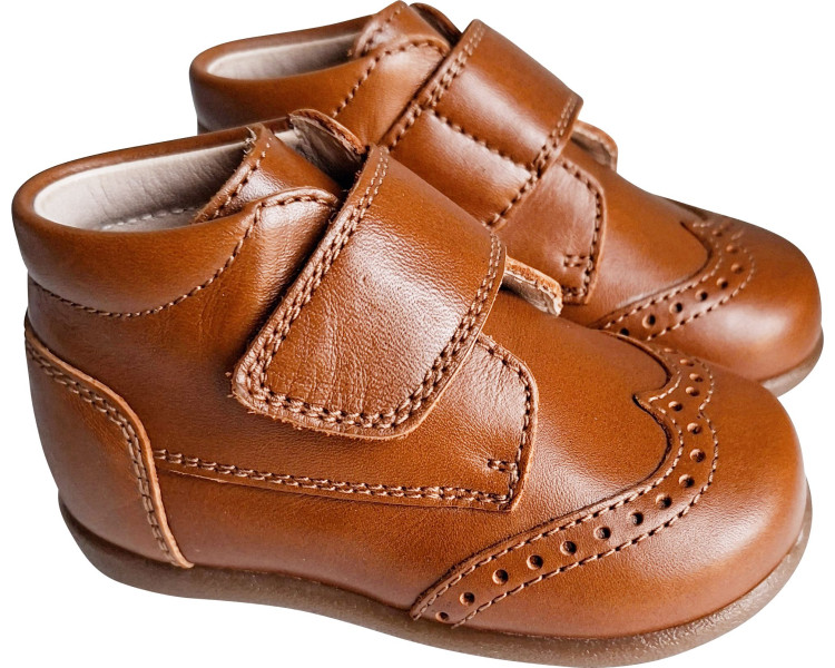 Chaussures bébé en cuir de qualité, faciles à mettre et confortables