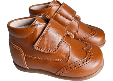 Chaussures bébé en cuir de qualité, faciles à mettre et confortables