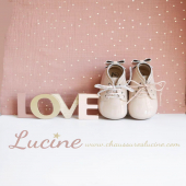 🤍🩷🤍 Les Albertine LUCINE 🤍🩷🤍
• NOMBREUSES COULEURS 
• Lacets standards + cordons LIBERTY OFFERTS 
• En vente sur www.chaussureslucine.com rubrique chaussures Bébés
• Guide pointure directement sur la page de chaque produit et sur notre NOUVELLE APPLICATION POINTURES: https://lucine.cloud
#chaussureslucine #chaussures #lucine #bottillons #chaussuresbebe #chaussuresenfant #retrostyle #vintagestyle #babyshoes #kidsshoes #bebestyle #lookbebe #modebebe #modeenfant #babyfashion #kidsstyle #kidsfashion #kidslook #cuir #babybrand #kidsbrand #frenchbrand #marquefrancaise
